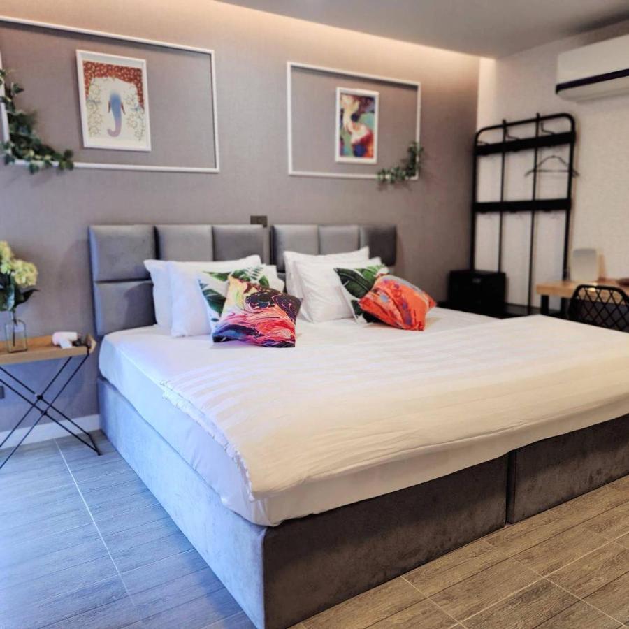 Capital O 75422 Million Pillows Chiang Mai Exterior photo