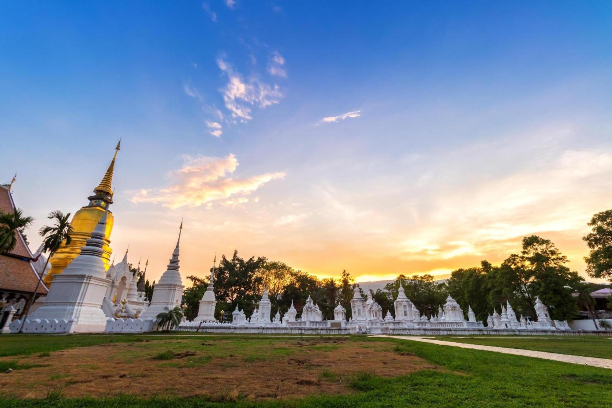 Capital O 75422 Million Pillows Chiang Mai Exterior photo