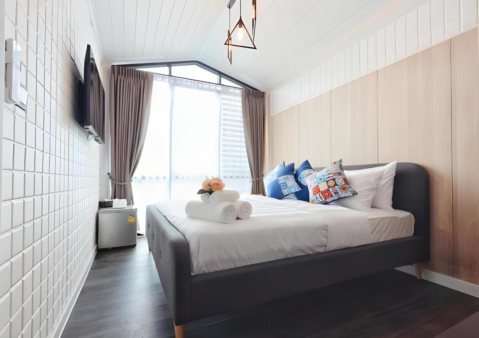 Capital O 75422 Million Pillows Chiang Mai Exterior photo