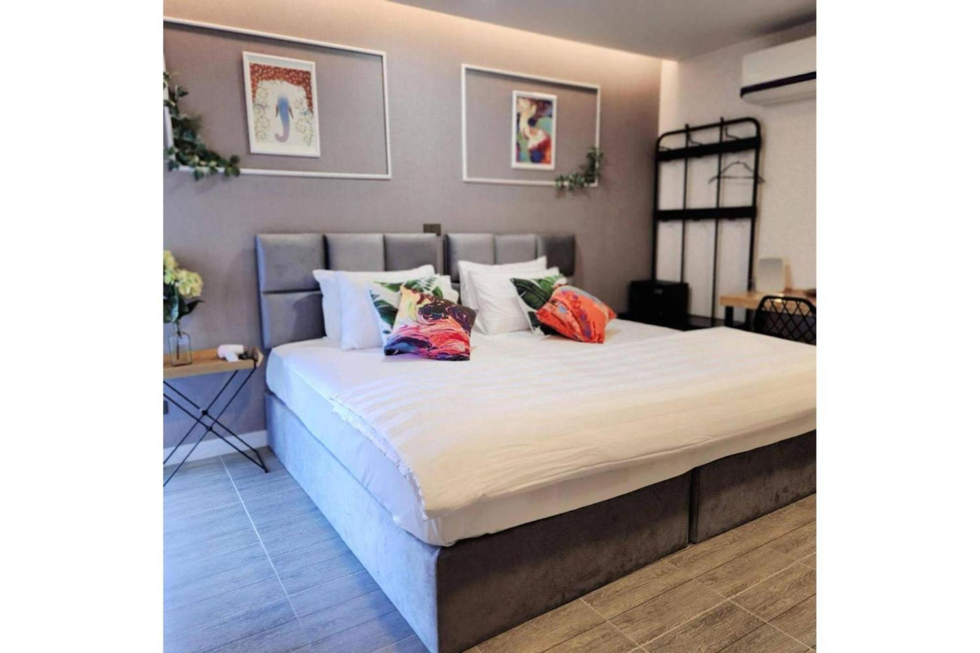 Capital O 75422 Million Pillows Chiang Mai Exterior photo