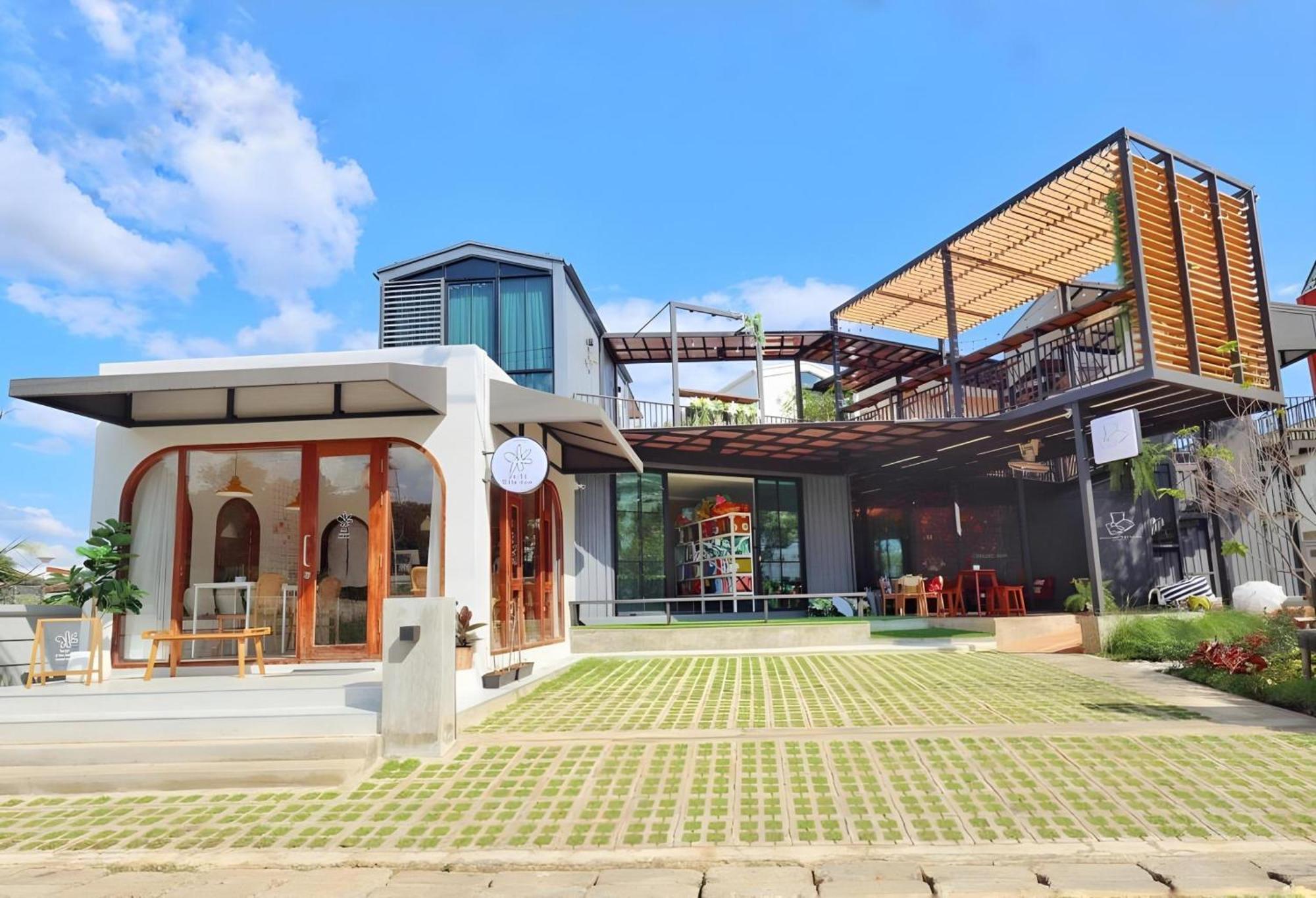 Capital O 75422 Million Pillows Chiang Mai Exterior photo